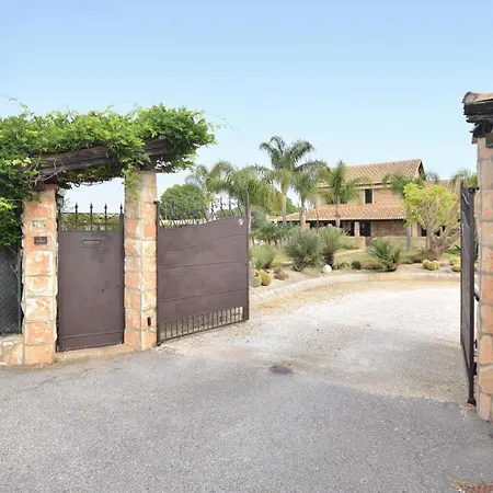 Casa vacanze Cozy In Siracusa With Kitchen *