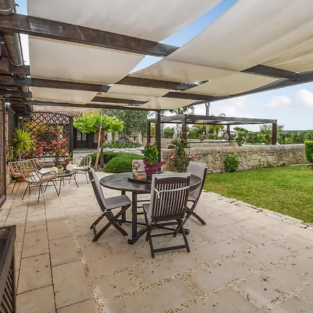 Cozy In Siracusa With Kitchen *